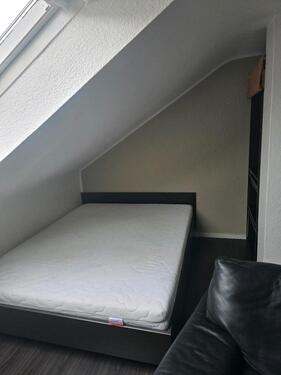 Foto - 1 Zimmer Dachgeschoßwohnung in Krefeld