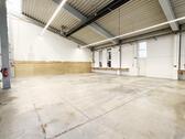 Foto - Halle (222 m²) als Produktion, Lager oder Werkstatt nutzbar + Aufenthaltsraum oder Büro (18m²)