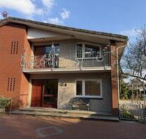 Wohnen im Herzen von Friesoythe - großzügige Doppelhaushälfte mit viel Platz