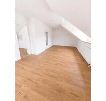 Renovierte 2-Zimmer-Wohnung in Allersberg – 59 m² mit Garage