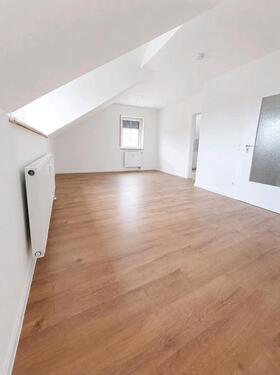 Foto - 2 Zimmer Dachgeschoßwohnung zur Miete in Allersberg
