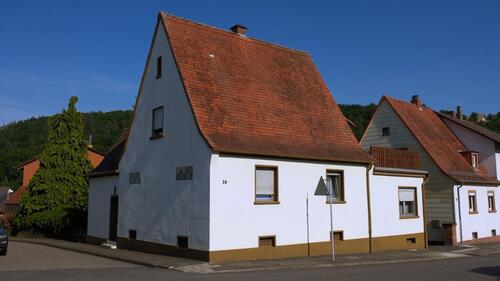 Foto - Einfamilienhaus mit Burgblick in Hohenecken