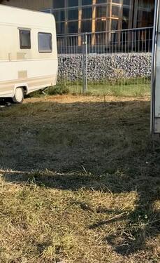 Foto - 2 x Abstellplätze für Wohnwagen Wohnmobil Hänger in Gechingen