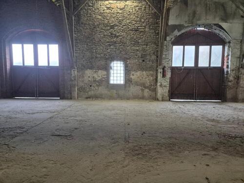 Foto - Indoor-Scheunen-Stellplätze für Wohnmobile-wagen, Boot, Anhänger