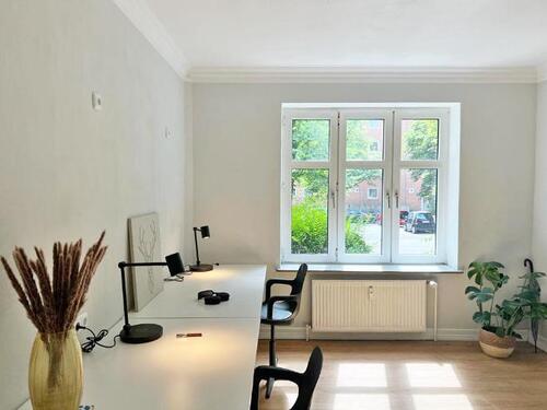 Foto - Schreibtischplatz im denkmalgeschützten Barmbek - flexibel & komplett ausgestattet