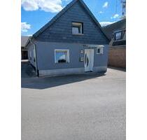 Von privat Grundstück mit Haus ca 450qm - Monheim am Rhein