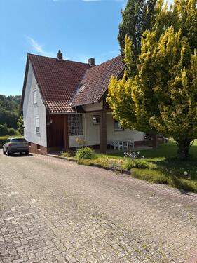 Foto - Modernisiertes Einfamilienhaus mit großem Grundstück