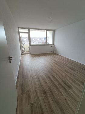 Foto - modernisierte 3ZKB Wohnung 70qm mit Balkon Einbauküche nähe Hbf
