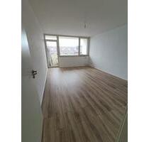 modernisierte 3ZKB Wohnung 70qm mit Balkon Einbauküche nähe Hbf - Düren Distelrath