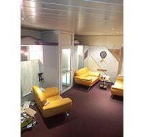 Geschäft zu vermieten - 700,00 EUR Kaltmiete, ca.  52,00 m² in Neuhaus am Rennweg (PLZ: 98724)