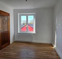 attraktive 3-Raum-Wohnung, frisch saniert, zentrumsnah, ruhig - Großröhrsdorf