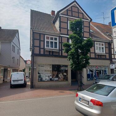 Foto - Ladenlokal in zentraler Lage zu vermieten