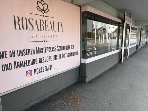 Foto - Top Ladenfläche 2 große Schaufenster+ Werbe Tafel 3x2m