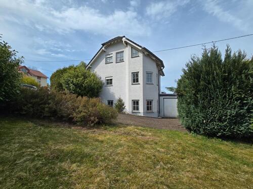 Foto - Architektenhaus in ruhiger Waldrandlage mit Blick in die Natur