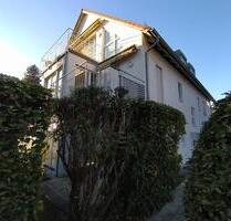 2 ZI.- MAISONETTE WHG + HOBBYRAUM, 3 TERRASSEN UND GARTEN - München Allach-Untermenzing