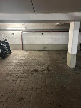 Foto - Tiefgarage in der Balanstrasse 218