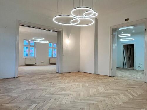 Foto - Großzügige 5 Zimmer Wohnung in Neunkirchen City