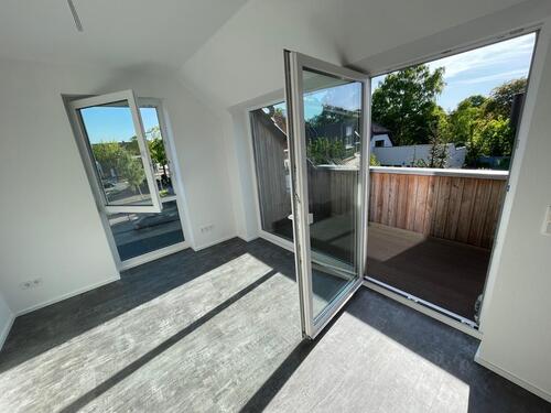 Foto - Moderne 2-Zimmer-Dachgeschosswohnung mit Loggia (Achim Baden)