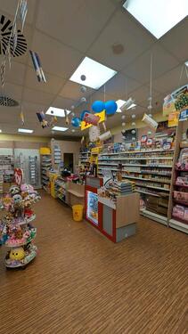 Foto - komplette Ladeneinrichtung Zeitschriften Tabak Lotto