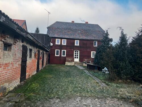 Foto - Altes Fachwerkhaus mit riesigem Grundstück – Sanierungsobjekt