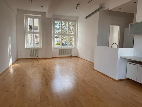 Foto - Lichtdurchflutete ruhige Wohnung Harry-s-Truman-Allee 23 sofort