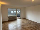 Foto - Renovierte 3 Zi.-Whg. mit neuer EBK und Südbalkon in BS-Bevenrode