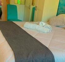 ZIMMER IN BERLIN: Tempelhof Schöneberg, Kreuzberg