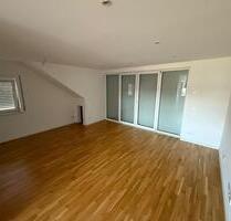 Schwaikheim: DG-3 Zimmer Wohnung zu vermieten - Auenwald