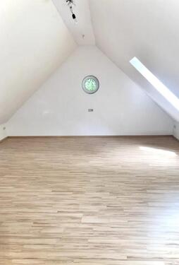 Foto - 4 Zimmer Dachgeschoßwohnung in Berlin