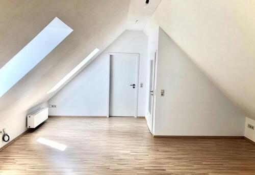 Foto - Dachgeschoßwohnung in Berlin zur Miete