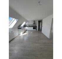 4 Zimmer DG Wohnung modern ausgestattet - Pfaffenhofen