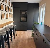 Exklusive vollmöblierte 3-ZW, Smart-Home, 2 Balkonen & Mainnähe - Frankfurt am Main Sachsenhausen