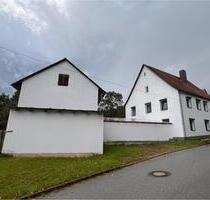 EinfamilienhausBauernhaus mit großem Grundstück, Scheune & Stall - Altdorf bei Nürnberg