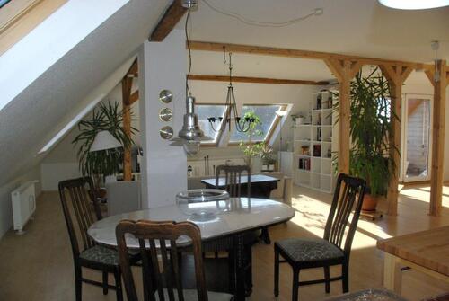 Foto - Helle 3-Zimmer Maisonette-Wohnung im Dachgeschoss mit EBK