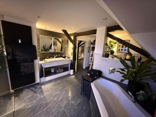 Foto - Nachmieter für wundervolle Dachgeschosswohnung Nahe Altenburg