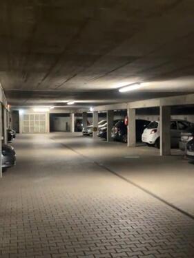 Foto - Tiefgaragenstellplatz zu vermieten