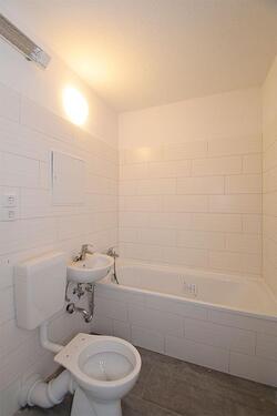 Foto - 3 Zimmer Etagenwohnung zur Miete in Halle (Saale)