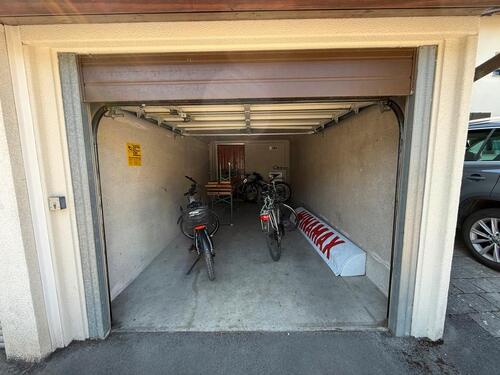 Foto - Garagenstellplatz - 80,00 EUR Miete,