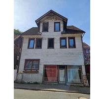 Haus zum Verkauf ( Wildemann ) - 53.500,00&nbsp;EUR Kaufpreis, ca.&nbsp; 226,00&nbsp;m&sup2; in Clausthal-Zellerfeld (PLZ: 38709) Wildemann