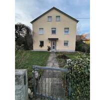 Zweifamilienhaus 8 Zimmer, EBK +2 Garagen in Meitingen-Erlingen