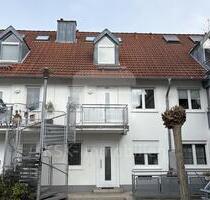 Wohnen auf drei Ebenen – stilvolle Maisonette mit Balkon. - Bonn Gielgen
