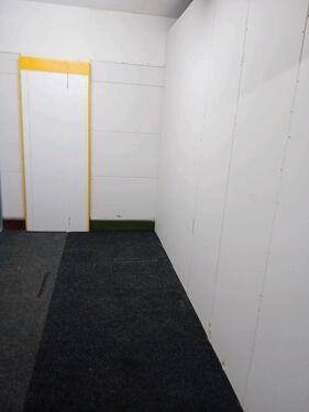 Foto - L441: Selfstorage Garage-Lagerraum, Halle, Selbstlager, Haus-Wohnung-Umzug lagern. Store-Box, Lagerbox, Frachtraum, Lager-Box,Stellplatz-Möbel-Küche, kein feuchter Seecontainer kein Lagercontainer