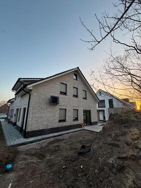 Foto - Neubau 120qm Dopppeöhaushälfte in Wahnbek
