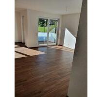 Drei Zimmer Wohnung - 900,00&nbsp;EUR Kaltmiete, ca.&nbsp; 90,00&nbsp;m&sup2; in Ravenstein (PLZ: 74747)
