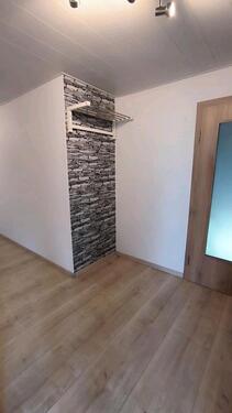 Foto - Helle Dachgeschosswohnung in Burglauer – 3 Zimmer mit Balkon