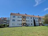Foto - Renovierte 3-Zimmer-Wohnung mit Wannenbad und separatem WC! ***ruhige Wohngegend***