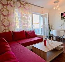 2 Zimmer Wohnung inkl 25qm Garage - Top Zustand - VOLL Möbliert! - Radolfzell am Bodensee