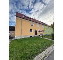 Sonnige 2-Zimmer-SonnigWohnung in ruhiger Lage – frisch renoviert - Sulzbach-Rosenberg