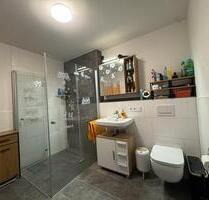 Neubauwohnung mit Balkon, Garage und großem Kellerabteil - Kraiburg am Inn