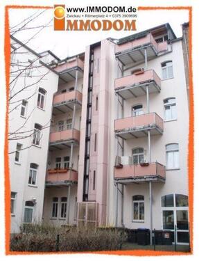Foto - Schön geschnittene 3-Zimmer-Wohnung mit EINBAUKÜCHE, Personenaufzug, BALKON und Gäste-WC zu vermieten!